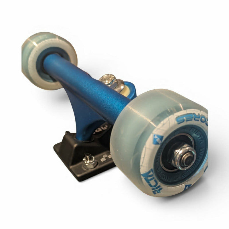 Santa Cruz Complete Screaming Hand 52mm 95a 8.62"