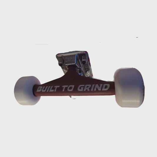 Temple White Complete Skateboard 54mm 95a - 8.12"